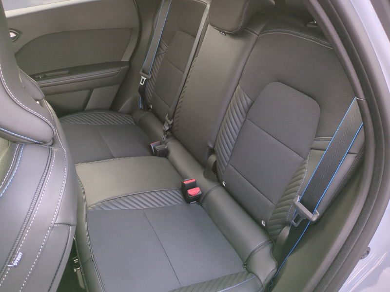 Photo 5 de l'offre de RENAULT SYMBIOZ 1.6 E-TECH FULL HYBRID 145CH ESPRIT ALPINE à 32795€ chez Automobiles 25