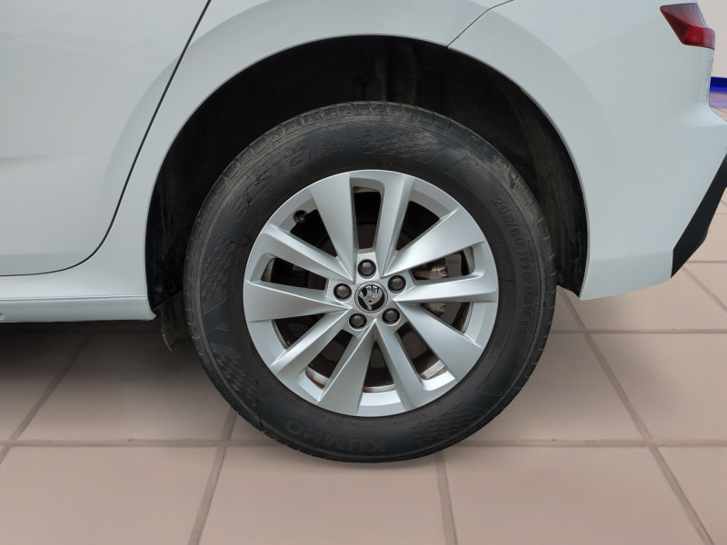 Photo 20 de l'offre de SKODA KAMIQ 1.0 TSI EVO 2 116CH SELECTION DSG7 à 22990€ chez Automobiles 25