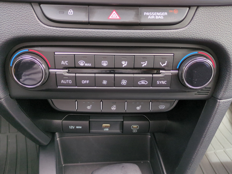 Photo 14 de l'offre de KIA CEED 1.5 T-GDI 140CH ACTIVE DCT7 à 21990€ chez Automobiles 25