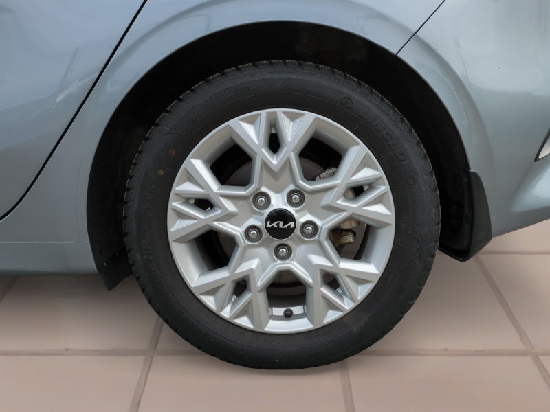 Photo 20 de l'offre de KIA CEED 1.5 T-GDI 140CH ACTIVE DCT7 à 21990€ chez Automobiles 25