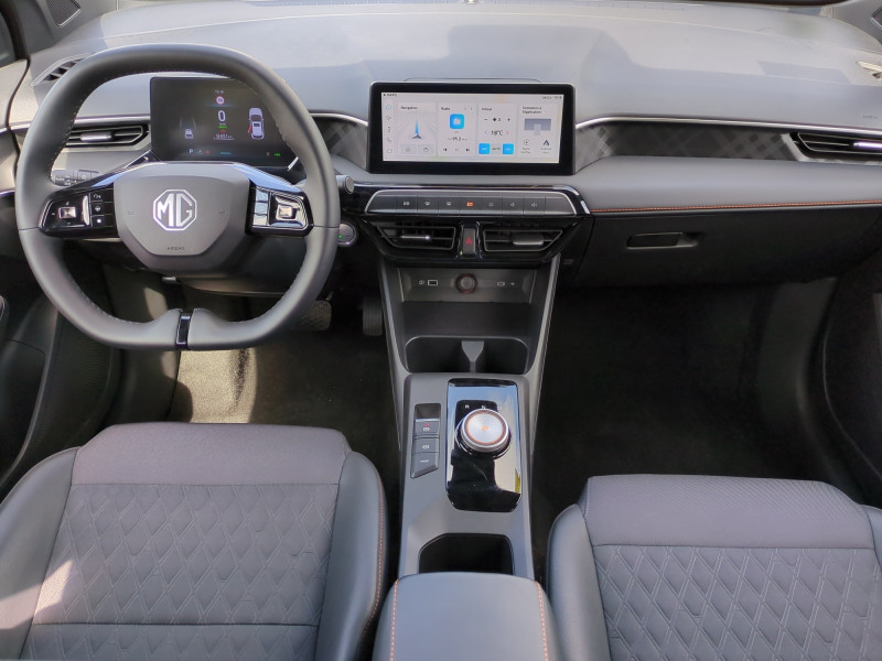 Photo 3 de l'offre de MG MOTOR MG3 HYBRID+ 195CH LUXURY à 19498€ chez Automobiles 25