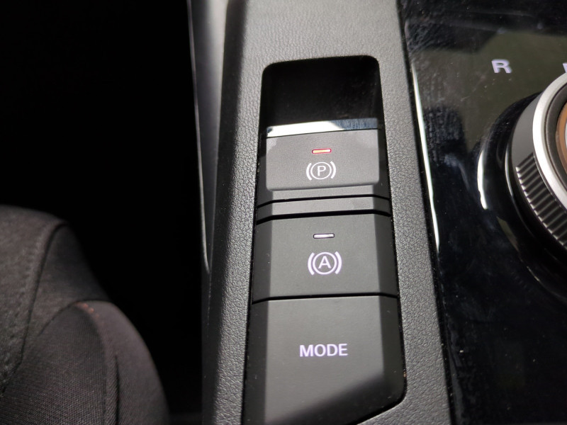 Photo 15 de l'offre de MG MOTOR MG3 HYBRID+ 195CH COMFORT à 17998€ chez Automobiles 25