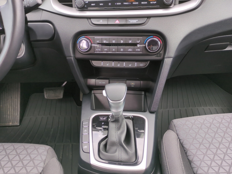 Photo 7 de l'offre de KIA CEED 1.5 T-GDI 140CH ACTIVE DCT7 à 21990€ chez Automobiles 25