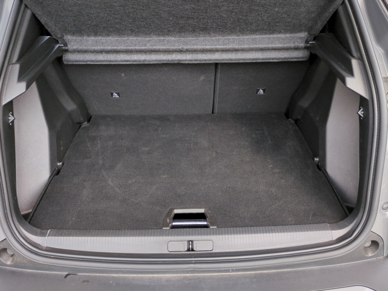 Photo 19 de l'offre de PEUGEOT 2008 1.2 HYBRID 136CH GT E-DCS6 à 24990€ chez Automobiles 25