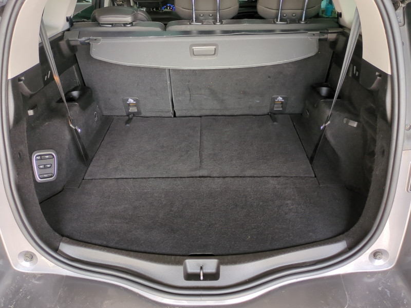 Photo 19 de l'offre de RENAULT GRAND SCENIC IV 1.6 DCI 130CH ENERGY INTENS à 12990€ chez Automobiles 25