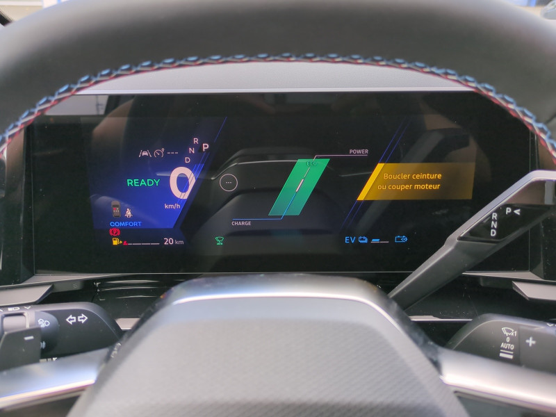 Photo 7 de l'offre de RENAULT AUSTRAL 1.2 E-TECH FULL HYBRID 200CH TECHNO ESPRIT ALPINE - 24 % à 36499€ chez Automobiles 25