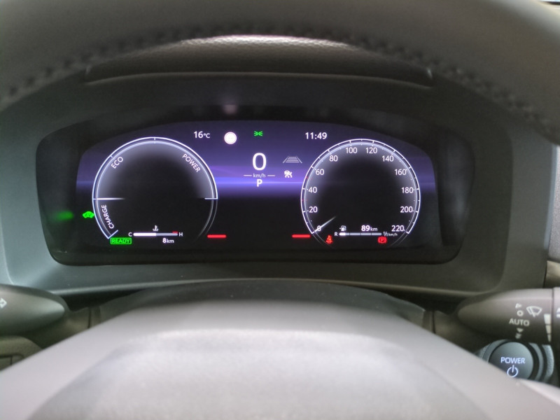 Photo 7 de l'offre de TOYOTA C-HR 1.8 140CH DESIGN MY25 - 22 % à 29499€ chez Automobiles 25
