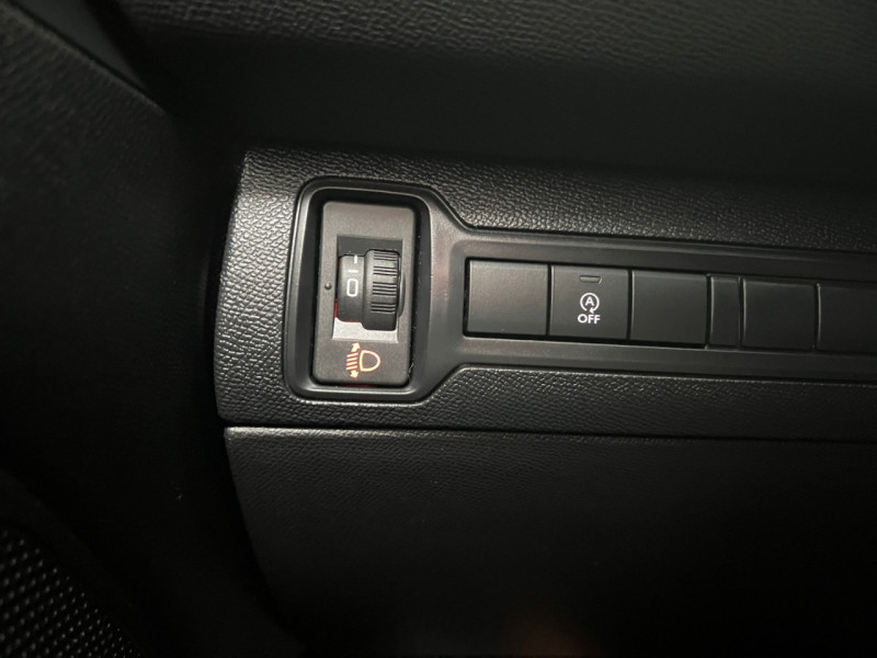 Photo 15 de l'offre de PEUGEOT 308 1.2 PURETECH 110CH S&S ACTIVE à 11890€ chez Automobiles 25