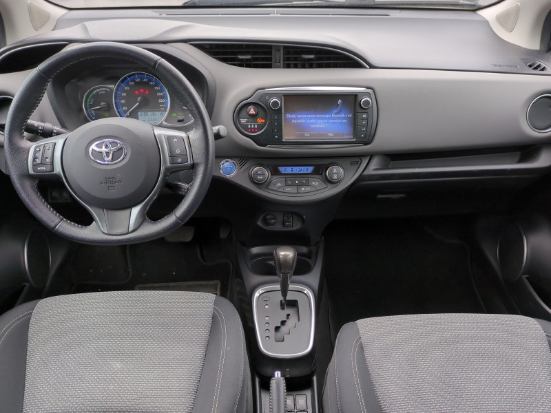 Photo 4 de l'offre de TOYOTA YARIS HSD 100H BUSINESS 5P à 12490€ chez Automobiles 25