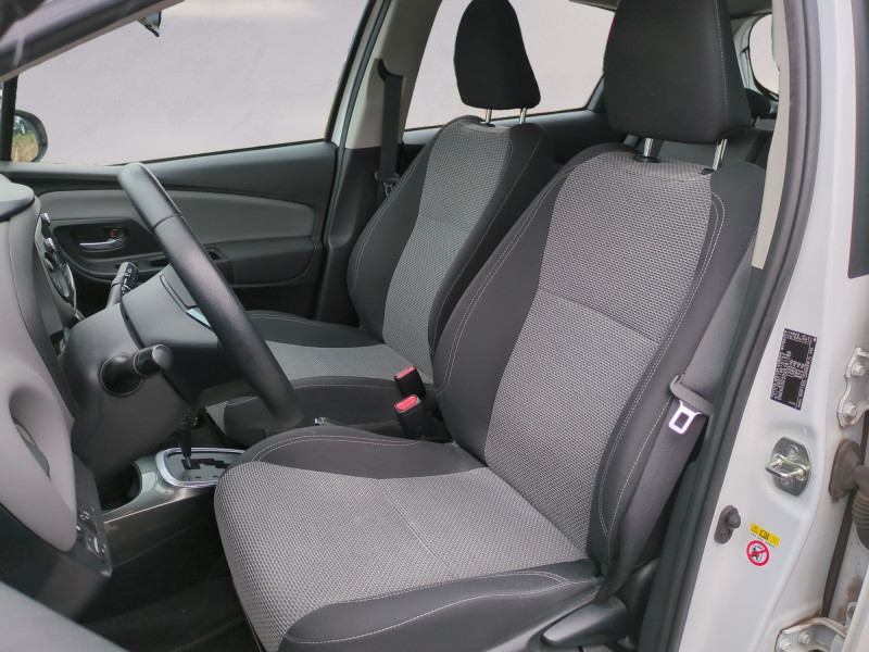 Photo 3 de l'offre de TOYOTA YARIS HSD 100H BUSINESS 5P à 12490€ chez Automobiles 25