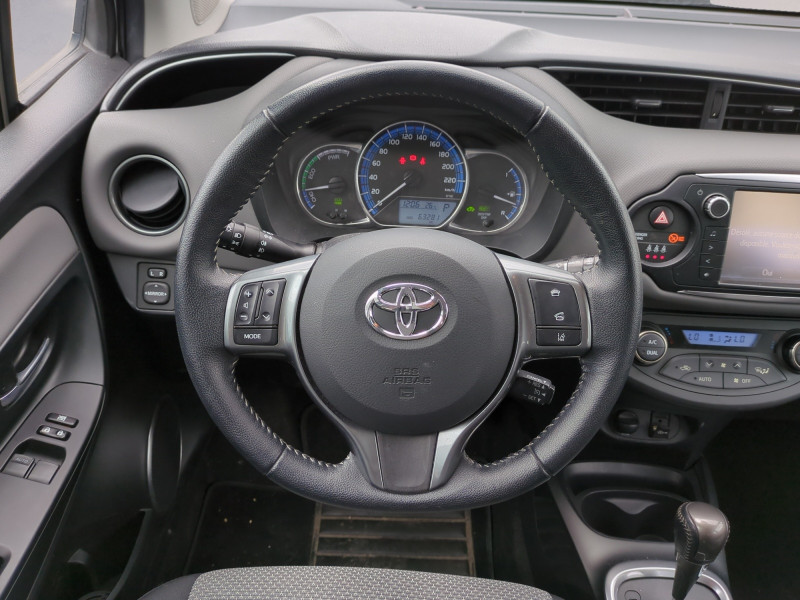 Photo 5 de l'offre de TOYOTA YARIS HSD 100H BUSINESS 5P à 12490€ chez Automobiles 25