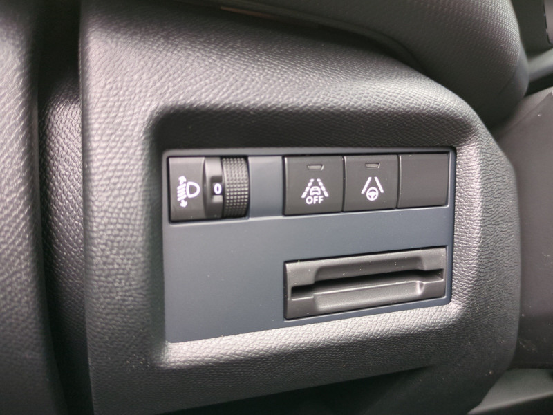 Photo 14 de l'offre de CITROEN C5 AIRCROSS 1.5 BLUEHDI 130CH MAX BOITE AUTOMATIQUE - 34 % à 27999€ chez Automobiles 25