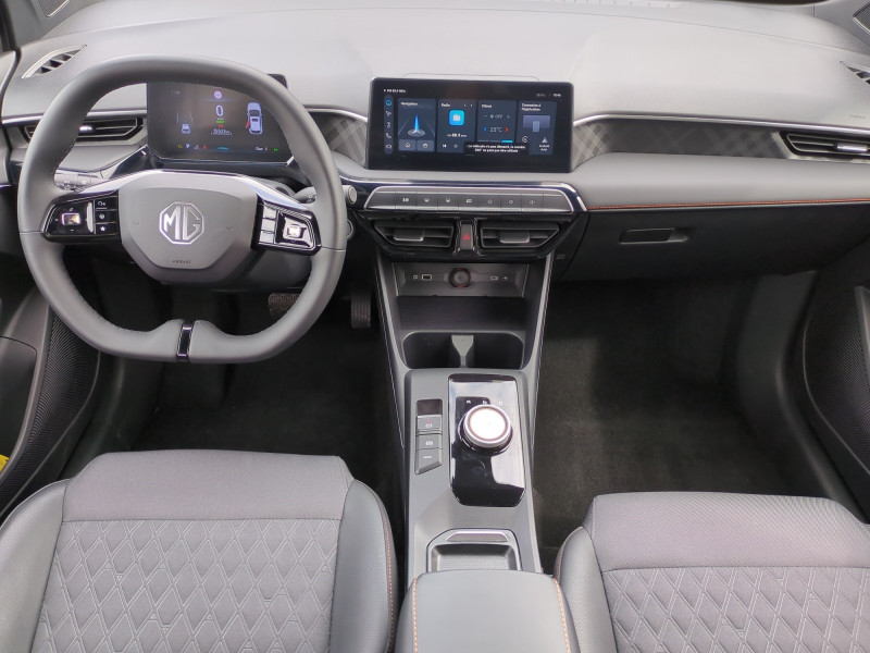 Photo 4 de l'offre de MG MOTOR MG3 HYBRID+ 195CH LUXURY à 19498€ chez Automobiles 25