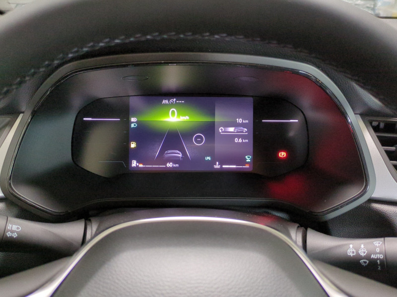 Photo 7 de l'offre de RENAULT CAPTUR II 1.0 ECO-G 100CH EVOLUTION - 21 % à 21999€ chez Automobiles 25