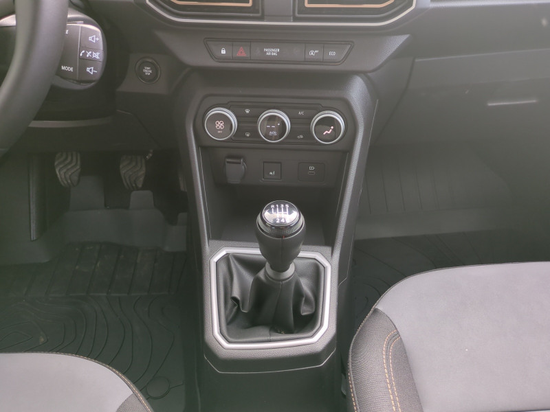 Photo 8 de l'offre de DACIA JOGGER 1.0 ECO-G 100CH EXTREME+ 7 PLACES - 10 % à 21499€ chez Automobiles 25