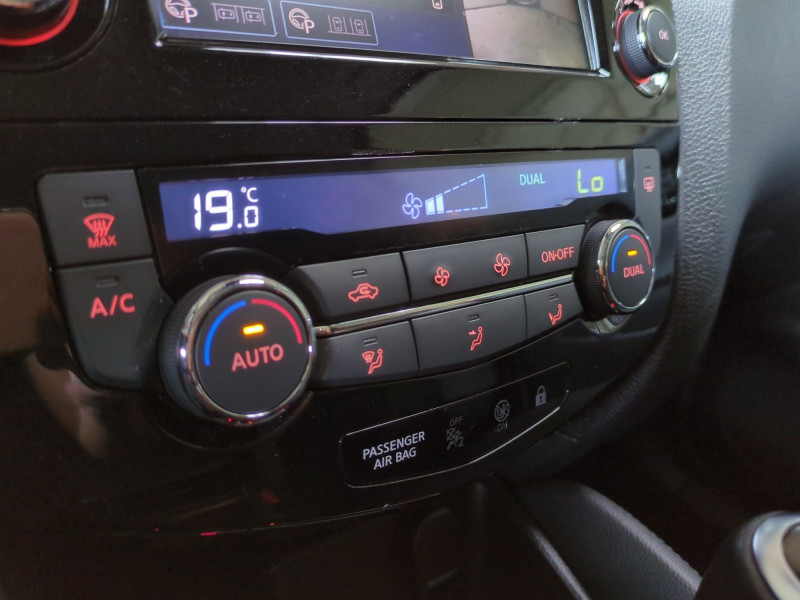 Photo 18 de l'offre de NISSAN QASHQAI 1.5 DCI 115CH N-CONNECTA DCT 2019 EURO6-EVAP à 14990€ chez Automobiles 25