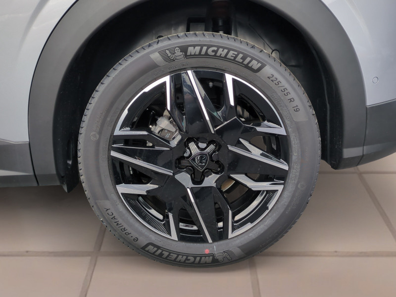 Photo 20 de l'offre de PEUGEOT 3008 1.2 HYBRID 145CH GT E-DCS6 - 24 % à 37699€ chez Automobiles 25