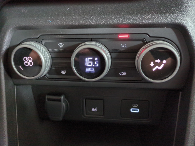 Photo 14 de l'offre de DACIA JOGGER 1.0 ECO-G 100CH EXTREME+ 7 PLACES - 10 % à 21499€ chez Automobiles 25