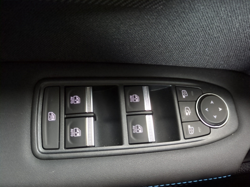Photo 14 de l'offre de RENAULT SYMBIOZ 1.6 E-TECH FULL HYBRID 145CH ESPRIT ALPINE - 19 % à 32299€ chez Automobiles 25