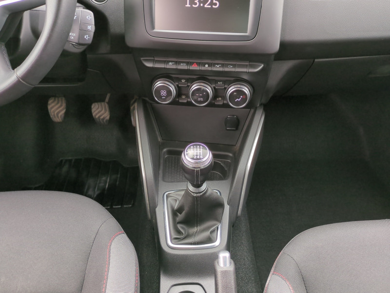 Photo 8 Dacia DUSTER 1.3 TCE 130CH FAP TECHROAD 4X2 Essence ROUGE en vente chez Automobiles 25 Photo 8 de l'offre de DACIA DUSTER 1.3 TCE 130CH FAP TECHROAD 4X2 à 12990€ chez Automobiles 25