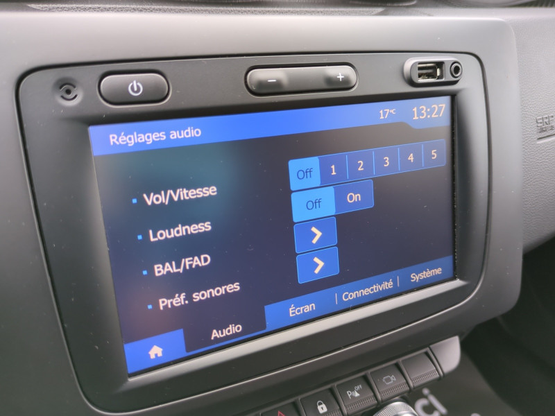 Photo 12 Dacia DUSTER 1.3 TCE 130CH FAP TECHROAD 4X2 Essence ROUGE en vente chez Automobiles 25 Photo 12 de l'offre de DACIA DUSTER 1.3 TCE 130CH FAP TECHROAD 4X2 à 12990€ chez Automobiles 25