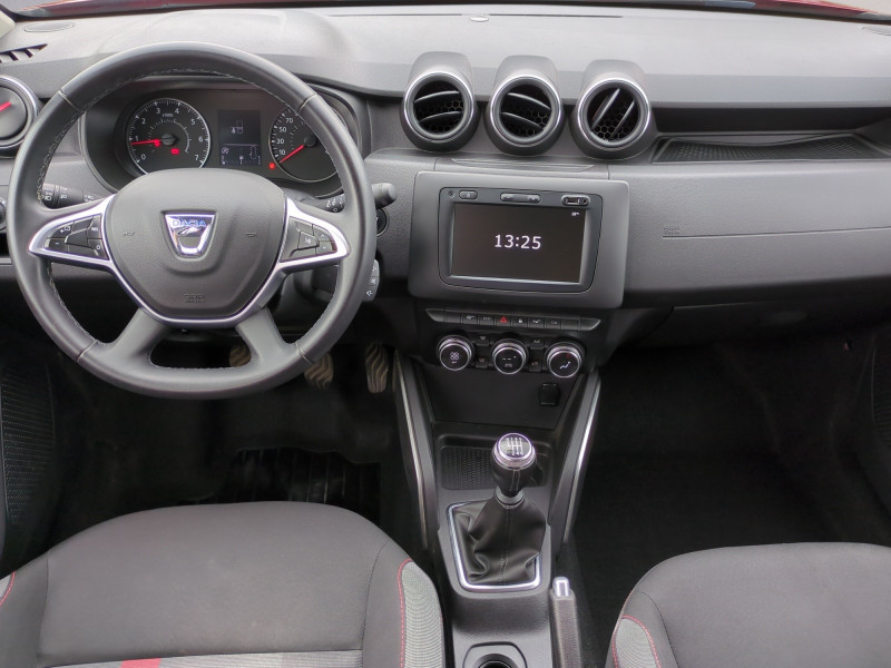 Photo 3 Dacia DUSTER 1.3 TCE 130CH FAP TECHROAD 4X2 Essence ROUGE en vente chez Automobiles 25 Photo 3 de l'offre de DACIA DUSTER 1.3 TCE 130CH FAP TECHROAD 4X2 à 12990€ chez Automobiles 25