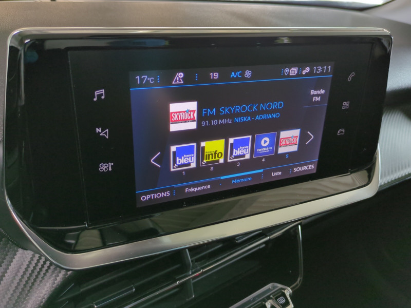 Photo 8 de l'offre de PEUGEOT 2008 1.5 BLUEHDI 130CH S&S ALLURE PACK EAT8 125G à 13990€ chez Automobiles 25
