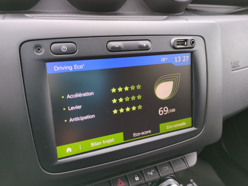 Photo 10 Dacia DUSTER 1.3 TCE 130CH FAP TECHROAD 4X2 Essence ROUGE en vente chez Automobiles 25 Photo 10 de l'offre de DACIA DUSTER 1.3 TCE 130CH FAP TECHROAD 4X2 à 12990€ chez Automobiles 25