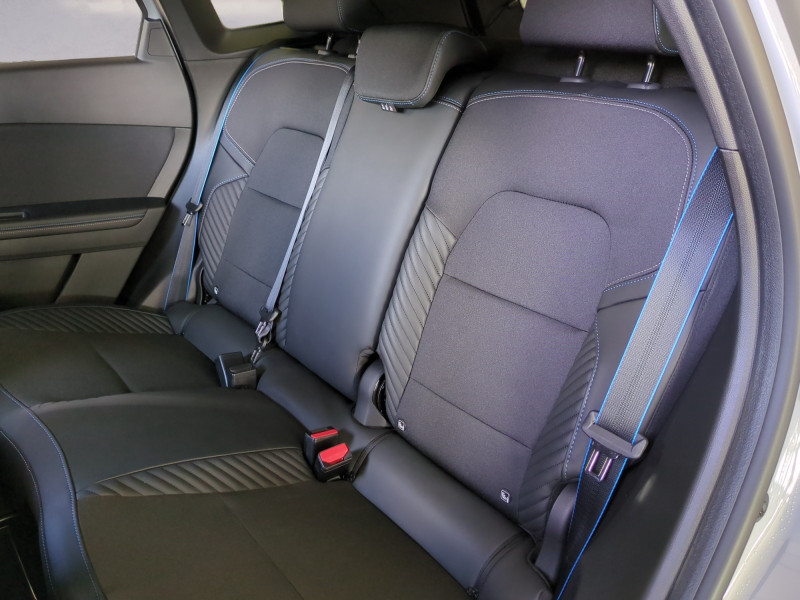 Photo 6 de l'offre de RENAULT SYMBIOZ 1.6 E-TECH FULL HYBRID 145CH ESPRIT ALPINE - 19 % à 32299€ chez Automobiles 25