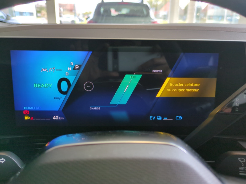 Photo 7 de l'offre de RENAULT AUSTRAL 1.2 E-TECH FULL HYBRID 200CH TECHNO - 24 - 21 % à 34999€ chez Automobiles 25