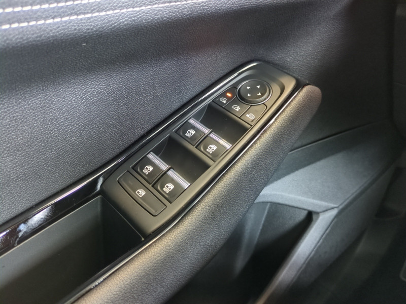 Photo 17 de l'offre de RENAULT AUSTRAL 1.2 E-TECH FULL HYBRID 200CH TECHNO - 24 - 21 % à 34999€ chez Automobiles 25