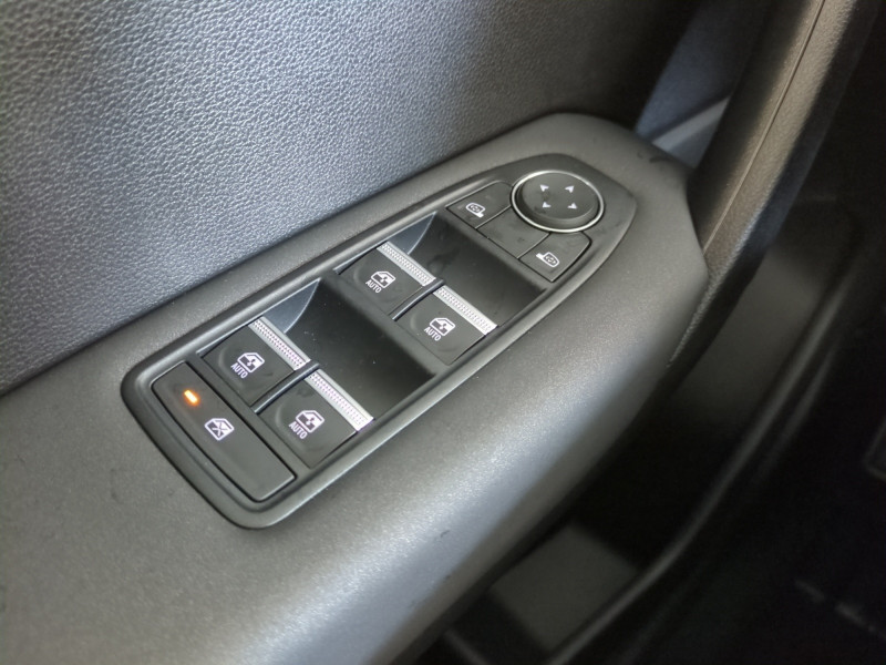 Photo 16 de l'offre de RENAULT CAPTUR II 1.0 TCE 90CH EVOLUTION -27% à 20499€ chez Automobiles 25