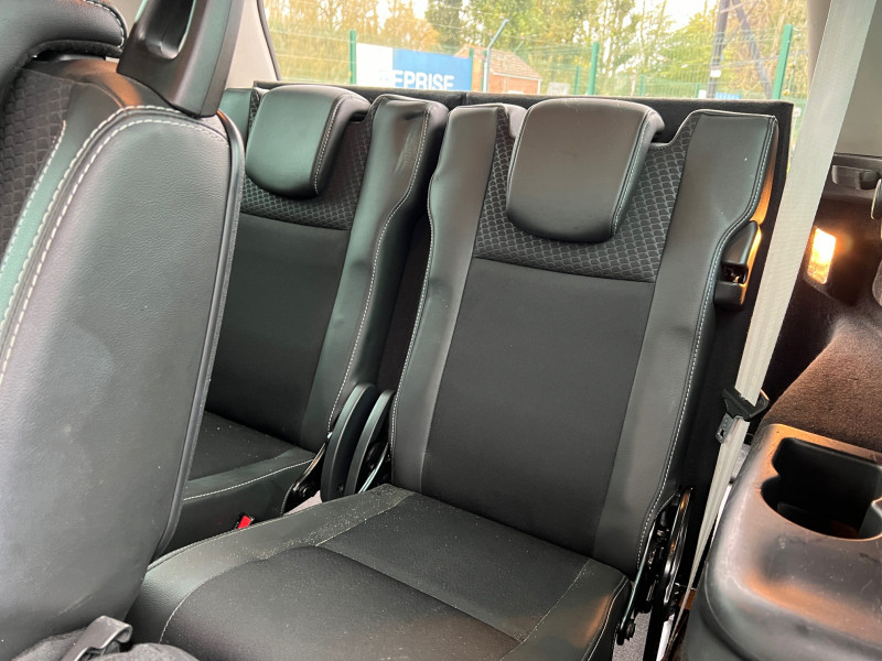 Photo 6 de l'offre de RENAULT GRAND SCENIC III 1.2 TCE 130CH ENERGY BOSE EURO6 7 PLACES 2015 à 9490€ chez Automobiles 25