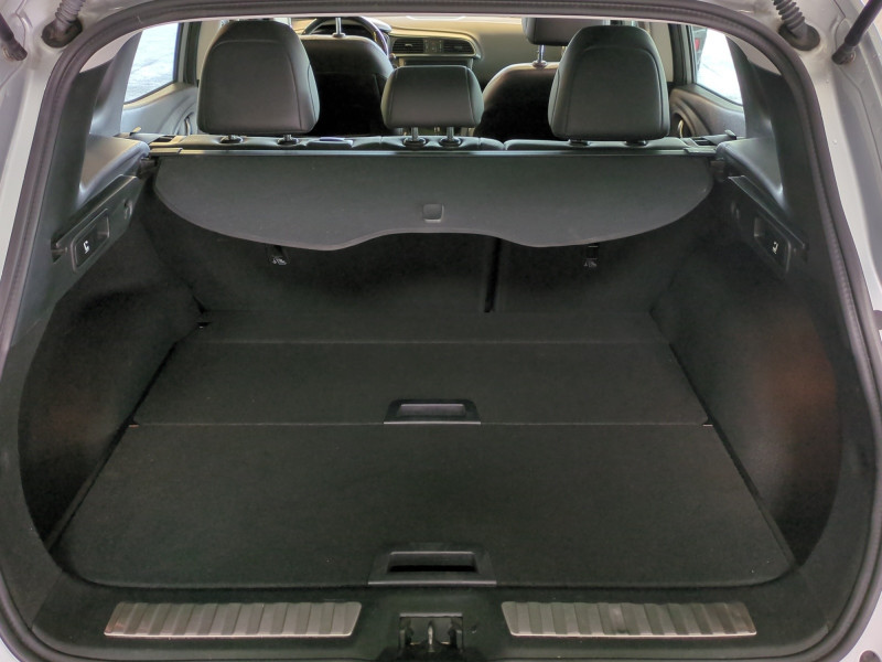 Photo 19 Renault KADJAR 1.5 BLUE DCI 115CH INTENS EDC Diesel INCONN en vente chez Automobiles 25 Photo 19 de l'offre de RENAULT KADJAR 1.5 BLUE DCI 115CH INTENS EDC à 15900€ chez Automobiles 25