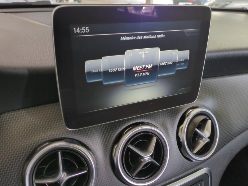 Photo 12 de l'offre de MERCEDES-BENZ GLA 180 D INSPIRATION 7G-DCT à 19900€ chez Automobiles 25