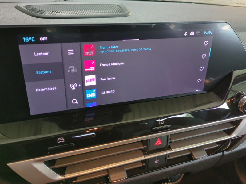 Photo 14 de l'offre de CITROEN C4 1.2 HYBRIDE 145CH S&S MAX AUTOMATIQUE -33 % à 24499€ chez Automobiles 25