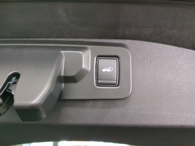 Photo 18 de l'offre de RENAULT AUSTRAL 1.2 E-TECH FULL HYBRID 200CH TECHNO - 27% à 32999€ chez Automobiles 25