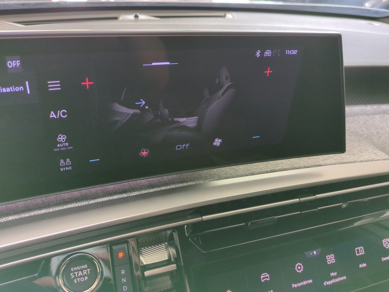 Photo 10 de l'offre de PEUGEOT 3008 1.2 HYBRID 145CH ALLURE E-DCS6 -29% à 30999€ chez Automobiles 25
