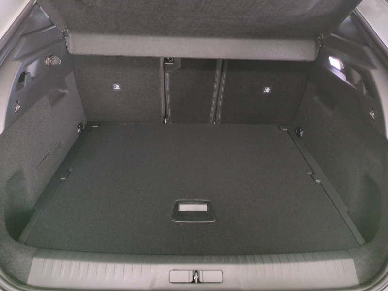 Photo 19 de l'offre de PEUGEOT 3008 1.2 HYBRID 145CH ALLURE E-DCS6 -29% à 30999€ chez Automobiles 25