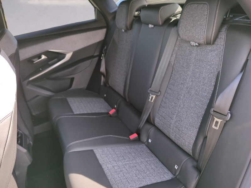 Photo 6 de l'offre de PEUGEOT 3008 1.2 HYBRID 145CH ALLURE E-DCS6 -29% à 30999€ chez Automobiles 25