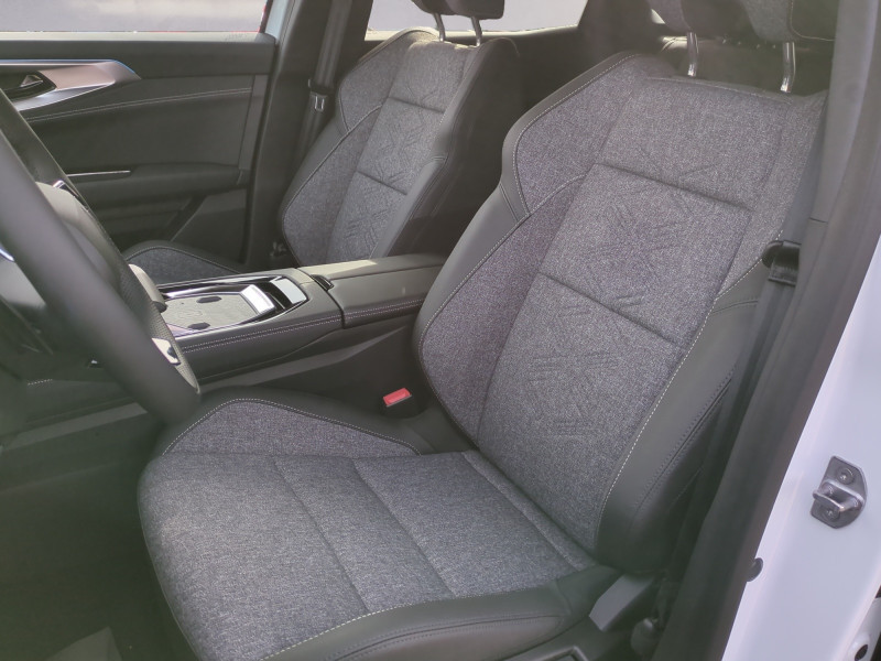 Photo 5 de l'offre de RENAULT AUSTRAL 1.2 E-TECH FULL HYBRID 200CH TECHNO - 22% à 34999€ chez Automobiles 25