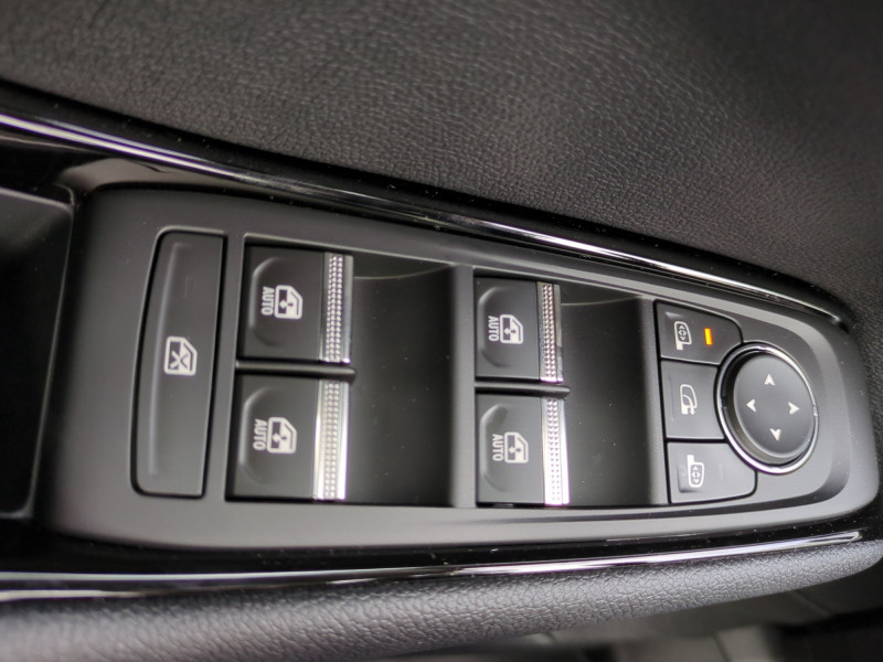 Photo 18 de l'offre de RENAULT AUSTRAL 1.2 E-TECH FULL HYBRID 200CH TECHNO - 22% à 34999€ chez Automobiles 25