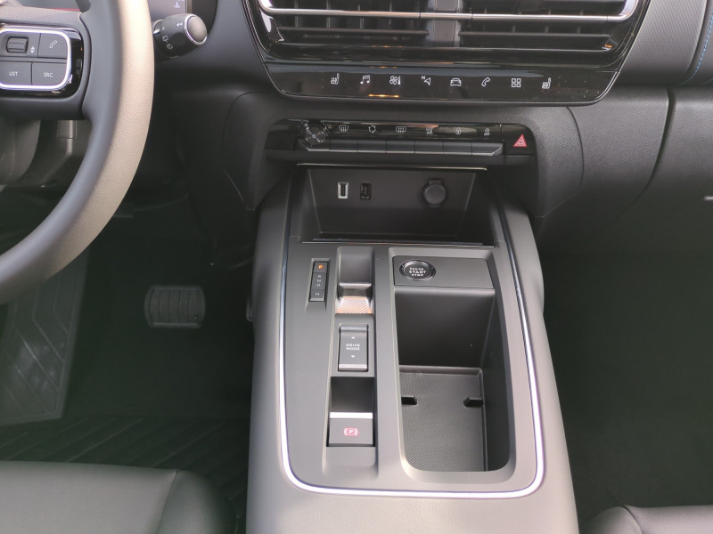 Photo 8 Citroen C5 AIRCROSS 1.5 BLUEHDI 130CH MAX BOITE AUTOMATIQUE -34% Diesel GRIS PLATINIUM en vente chez Automobiles 25 Photo 8 de l'offre de CITROEN C5 AIRCROSS 1.5 BLUEHDI 130CH MAX BOITE AUTOMATIQUE -34% à 28999€ chez Automobiles 25