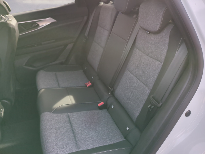 Photo 6 de l'offre de RENAULT AUSTRAL 1.2 E-TECH FULL HYBRID 200CH TECHNO - 22% à 34999€ chez Automobiles 25