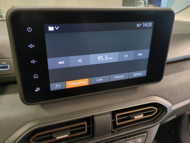 Photo 9 de l'offre de DACIA JOGGER 1.0 ECO-G 100CH EXTREME 7 PLACES -8% à 21999€ chez Automobiles 25