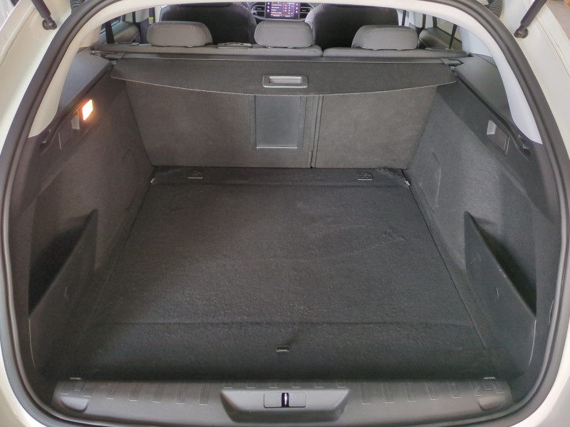 Photo 19 de l'offre de PEUGEOT 308 SW 1.5 BLUEHDI 130CH S&S ALLURE à 14990€ chez Automobiles 25