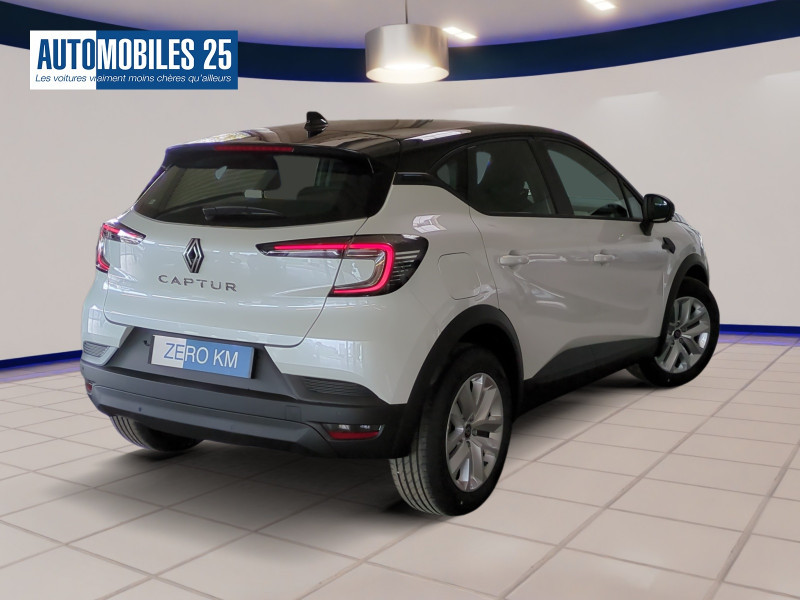 Photo 2 de l'offre de RENAULT CAPTUR II 1.0 TCE 90CH EVOLUTION - 26% à 20999€ chez Automobiles 25