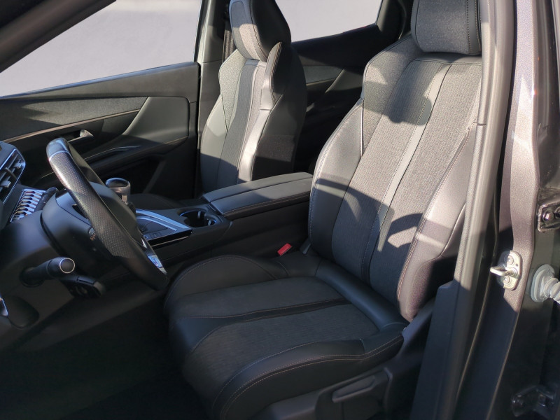 Photo 5 de l'offre de PEUGEOT 3008 1.5 BLUEHDI 130CH E6.C GT LINE S&S 7CV à 18990€ chez Automobiles 25