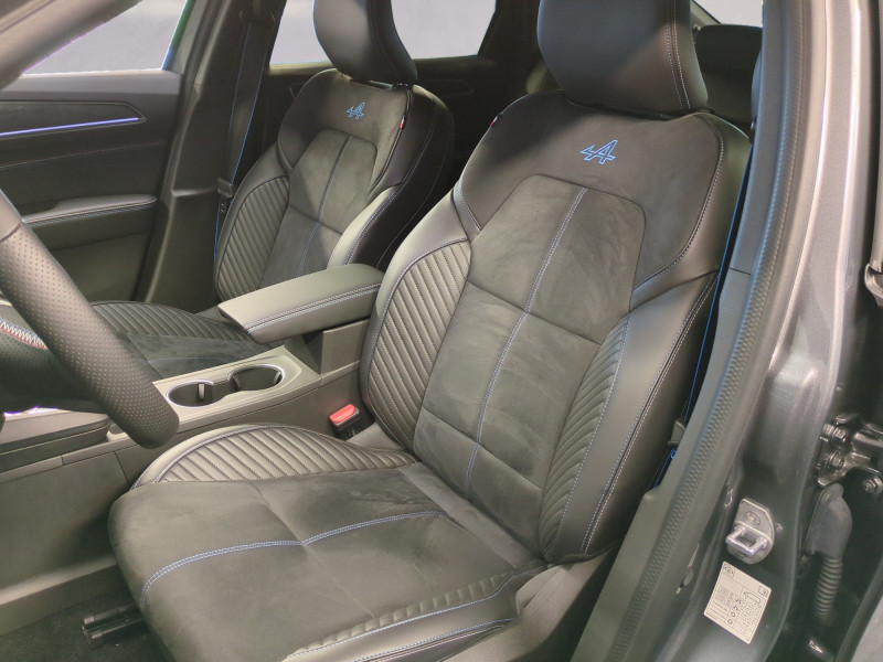 Photo 5 de l'offre de RENAULT ARKANA 1.6 E-TECH 145CH FULL HYBRID ESPRIT ALPINE -27% à 29999€ chez Automobiles 25