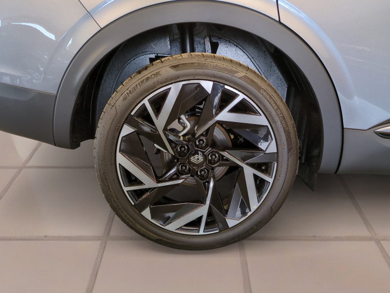 Photo 20 de l'offre de RENAULT ARKANA 1.6 E-TECH 145CH FULL HYBRID ESPRIT ALPINE -27% à 29999€ chez Automobiles 25